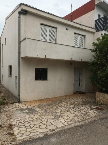Luka I., Vir, Dalmácia 23234, 4 Bedrooms Bedrooms, ,2 BathroomsBathrooms,Ház,Eladó,1051Eladó horvátországi ingatlanok Eladó ingatlanok Horvátországban Vir sziget apartmanok apartmanok Viren Házak Viren Viren házak eladók Viri apartmanok Kiadó házak Viren Kiadó apartmanok Viren Dalmácia kiadó apartmanok Aparmanok Dalmácia- kiadó , eladó Pad sziget,kiadó házak Házak eladók Pag sziget Adria eladó házak Tenger-eladó apartmanok Apartmanok kiadók Horvát tenger Házak eladók Horvát tenger Házak kiadók Horvát tenger Apartmanok eladók Horvát tenger Apartmanok kiadók Horvát tenger Apartmanok eladók Adria tenger Apartmanok kiadók Adria tenger Pag közeli apartmanok Vir házak Vir apartmanok Apartmanok Vir Házak Vir Vir sziget nyaralás Nyaralás Vir szigeten Nyaralás Horvát tenger Nyaralás Horvátország Nyaralás Adriai tengeren Horvátország nyaralás Pag, Vir, Dalmácia, Zadar, ház, apartman, lakás,ELADÓ, KIADÓ, bérelhető, nyaralás,üdülés, tenger
