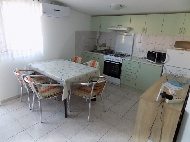 Sridnje Kucice, Vir, Dalmácia, 4 Bedrooms Bedrooms, ,2 BathroomsBathrooms,Ház,Eladó,Sridnje Kucice,1054Eladó horvátországi ingatlanok Eladó ingatlanok Horvátországban Vir sziget apartmanok apartmanok Viren Házak Viren Viren házak eladók Viri apartmanok Kiadó házak Viren Kiadó apartmanok Viren Dalmácia kiadó apartmanok Aparmanok Dalmácia- kiadó , eladó Pad sziget,kiadó házak Házak eladók Pag sziget Adria eladó házak Tenger-eladó apartmanok Apartmanok kiadók Horvát tenger Házak eladók Horvát tenger Házak kiadók Horvát tenger Apartmanok eladók Horvát tenger Apartmanok kiadók Horvát tenger Apartmanok eladók Adria tenger Apartmanok kiadók Adria tenger Pag közeli apartmanok Vir házak Vir apartmanok Apartmanok Vir Házak Vir Vir sziget nyaralás Nyaralás Vir szigeten Nyaralás Horvát tenger Nyaralás Horvátország Nyaralás Adriai tengeren Horvátország nyaralás Pag, Vir, Dalmácia, Zadar, ház, apartman, lakás,ELADÓ, KIADÓ, bérelhető, nyaralás,üdülés, tenger