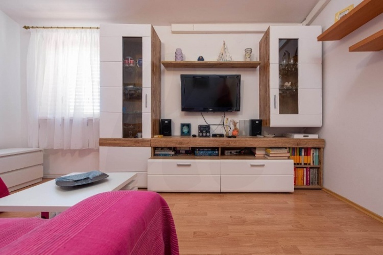 Srid kucice VI., Vir, Dalmácia 23234, 2 Bedrooms Bedrooms, ,1 BathroomBathrooms,Lakás,Kiadó,Srid kucice VI.,1041Eladó horvátországi ingatlanok Eladó ingatlanok Horvátországban Vir sziget apartmanok apartmanok Viren Házak Viren Viren házak eladók Viri apartmanok Kiadó házak Viren Kiadó apartmanok Viren Dalmácia kiadó apartmanok Aparmanok Dalmácia- kiadó , eladó Pad sziget,kiadó házak Házak eladók Pag sziget Adria eladó házak Tenger-eladó apartmanok Apartmanok kiadók Horvát tenger Házak eladók Horvát tenger Házak kiadók Horvát tenger Apartmanok eladók Horvát tenger Apartmanok kiadók Horvát tenger Apartmanok eladók Adria tenger Apartmanok kiadók Adria tenger Pag közeli apartmanok Vir házak Vir apartmanok Apartmanok Vir Házak Vir Vir sziget nyaralás Nyaralás Vir szigeten Nyaralás Horvát tenger Nyaralás Horvátország Nyaralás Adriai tengeren Horvátország nyaralás Pag, Vir, Dalmácia, Zadar, ház, apartman, lakás,ELADÓ, KIADÓ, bérelhető, nyaralás,üdülés, tenger